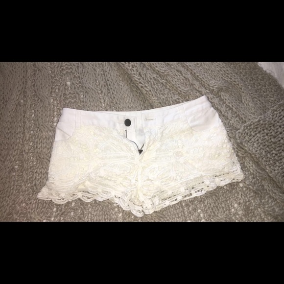 Shorts - Picture 1 of 5